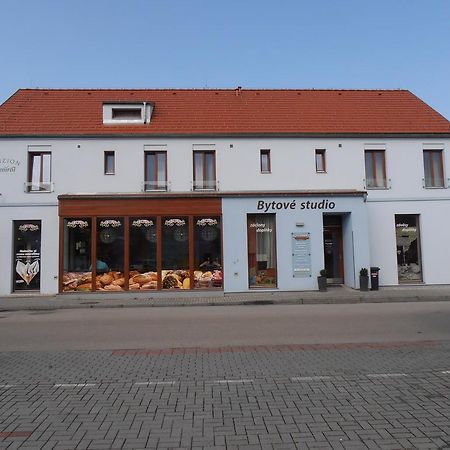 Penzion Admiral Třeboň Extérieur photo