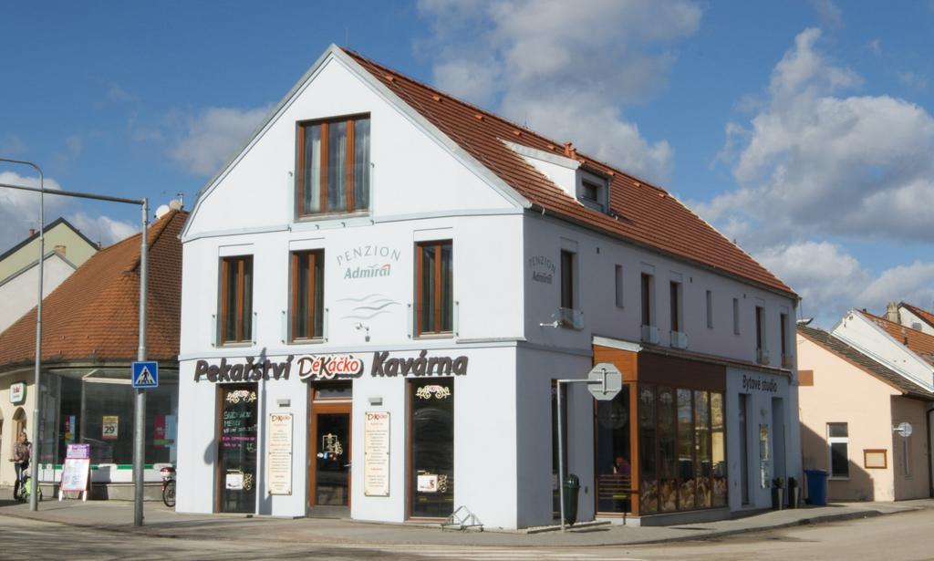 Penzion Admiral Třeboň Extérieur photo